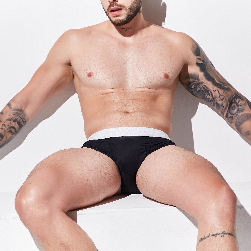 Agacio AGJ043 Brief