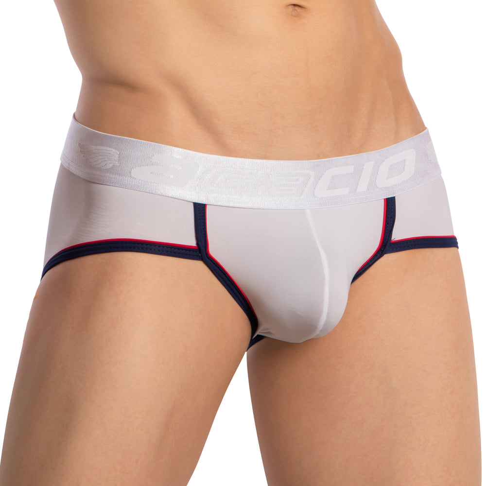 Agacio AGJ040 Brief