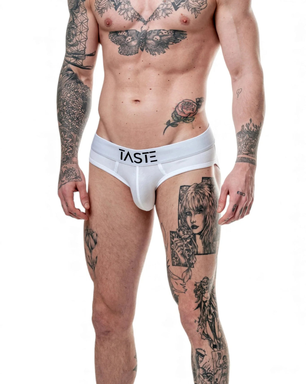 TASTE | Signature Brief White on White